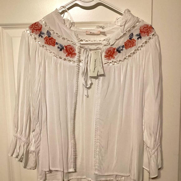 Women's Front Tie Mi Ami stitched flower 3 quarter sleeve - Picture 1 of 14